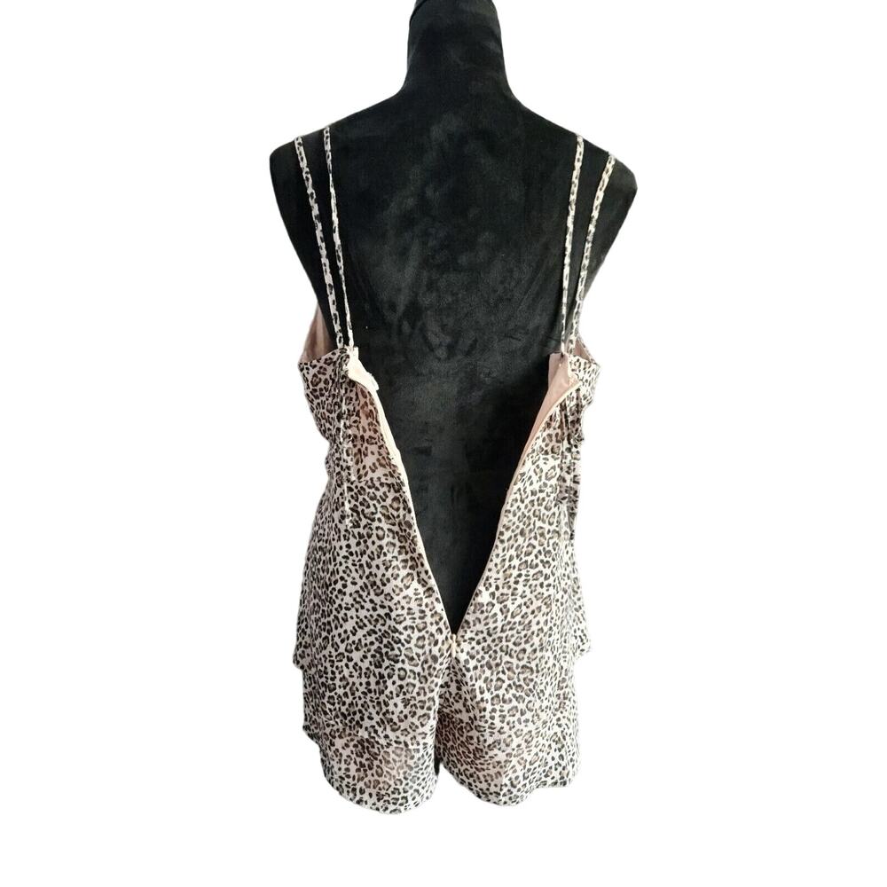 Le Lis Double Strap chiffon peplum Romper light pink cheetah print size L - Picture 5 of 8